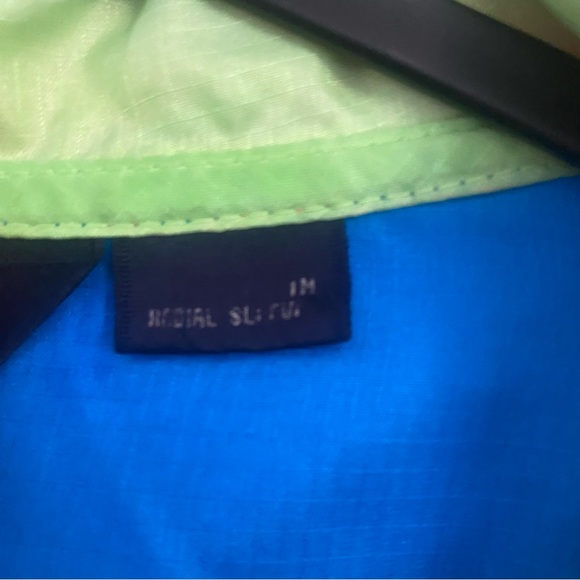 Columbia vintage lightweight radial sleeve jacket. Blue pink green size M - Picture 8 of 15